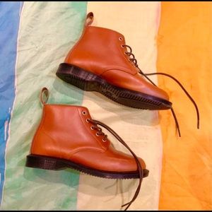 Doc martens brown emmeline boots size 7 women’s